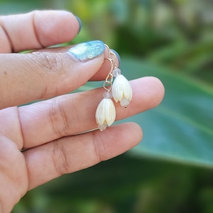 Pikake Flower Earrings. Hawaiian Flower. Beach Earrings. Made in Hawaii. Gold Earrings