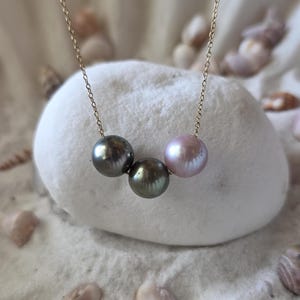 Trioparelketting: 14K gold filled of sterlingzilver. Tahitiaanse pistache-edisonparel.