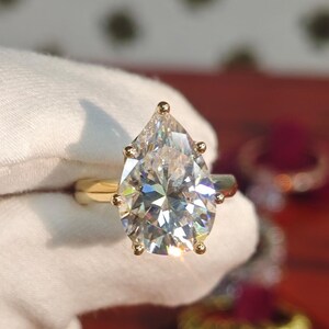 6.5 Carat Pear Brilliant Cut 10*15mm G-H Near Colorless Moissanite VVS 7 Prong Solitaire Ring