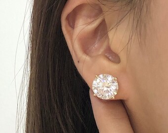 5 CT x2 Round Moissanite Stud Earrings - 18K Yellow Gold Basket Setting