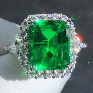 Irresistible 5.5 Carat Emerald Cut Lab Grown Emerald Ring With Durable ...