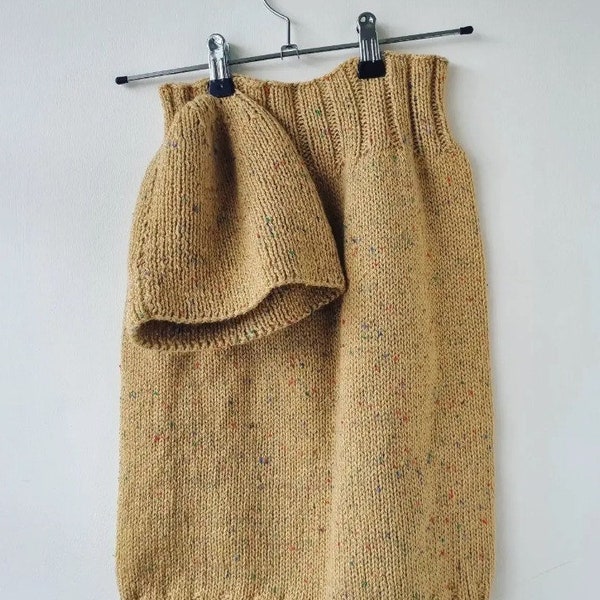 Knitted Cleckheaton Wool Skirt & Beanie Set - one of a kind - suit Size S (10) - HOMEMADE and BRAND NEW - Made by Mum <3