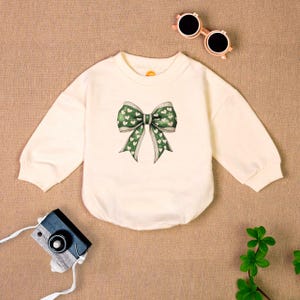 St Patricks Day Heart Bow Baby Girl Romper, Lucky Charm, Irish Baby Gift, Baby Girl Outfit, Patrick&#39;s Day Gift, Shamrock baby clothes