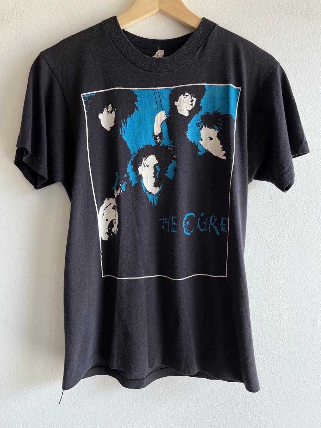 The Cure T-Shirt Ufficiale: Logo Originale, Blu Navy, Unisex - Il Must-have Per I Fan