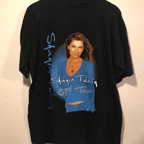 Discover Vintage Shania Twain Concert Tour 2003 T Shirt