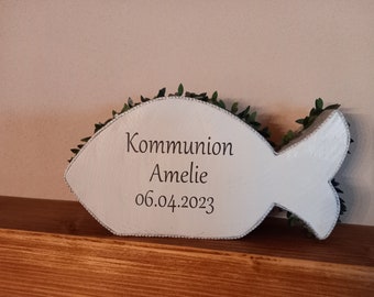 Personalisierter Fisch aus Holz für Kommunion.  Geschenk/ Tischdekoration