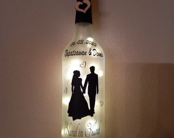 Leuchtflasche mit Personalisierung zur Hochzeit. Hochzeitsgeschenk/ Geldgeschenk