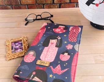 Cubierta de libro ajustable, cubierta de libro de geishas hecha a mano, funda de libro con correa elástica para ajustar, cubierta de chaqueta de libro, novio de libro, sobrecubierta,