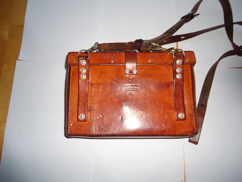 1 Swiss Army Medical Bag 1974 1 Swiss Military Paramedic Bag Leather