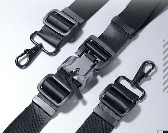 Sangle réglable de 40 mm avec double fermoir pivotant en métal et boucles magnétiques | Ceinture, harnais, accessoires tactiques et techniques.