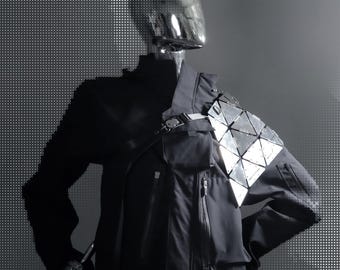 Gelenk-Edelstahl-Schulterpanzerung Modulare Dreiecksplatte Industrial Grade: Futuristisches Sci-Fi-Avantgarde-Modeaccessoires