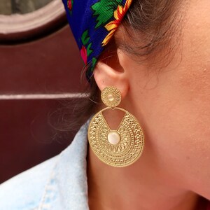 Round golden stainless steel earrings women's accessory ethnic jewelry image 3