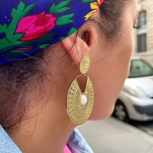 Round golden stainless steel earrings women's accessory ethnic jewelry image 4