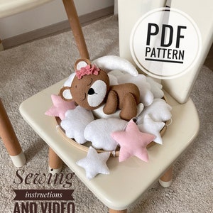 Orso peluche modello pdf animali del bosco in feltro cucito ornamento per bambini animali in feltro modello di peluche divertente e carino mobile per bambini imbottito fatto a mano