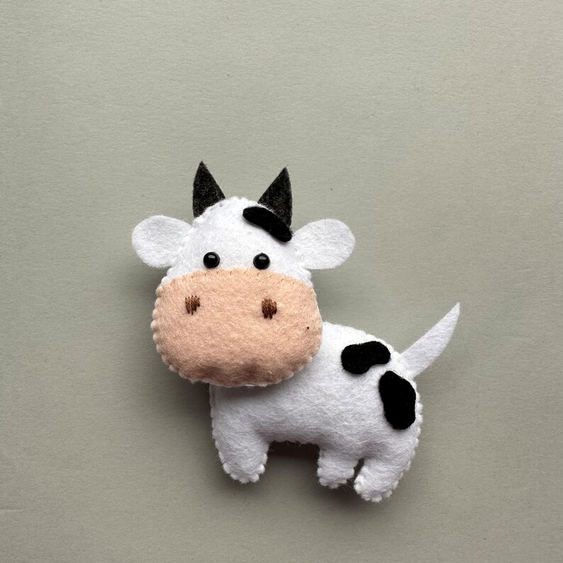 Set of 4 Pdf Pattern Felt Farm Animals Plush Pattern Cow Etsy