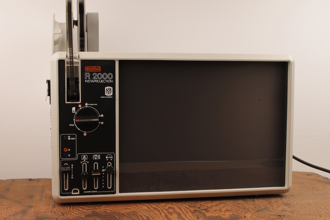 Projecteur Super 8 Eumig R2000 Instaprojection - Boîte D'origine, état MINT