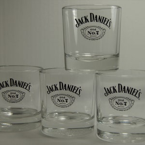 JACK DANIELS Whiskey Old no 7 Lowball 8 oz Round Tumbler Rocks Glass