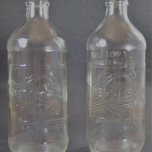 Vintage PEPSI COLA Glass Bottle 16 oz 1PT. No refill