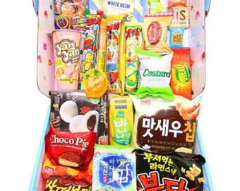 thumbnail image 2 of Luxieco Asian Snack Box - 60 Pieces Variety Pack With 4 Full-Size Items From Japan, Korea, Thailand 2 of 3