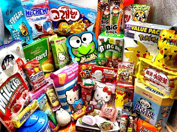Asian Mystery Snack Box Full & Mini Size Products Japanese/china/korean  Snacks Cute and Fun Thank You Care Box Mystery Gift 