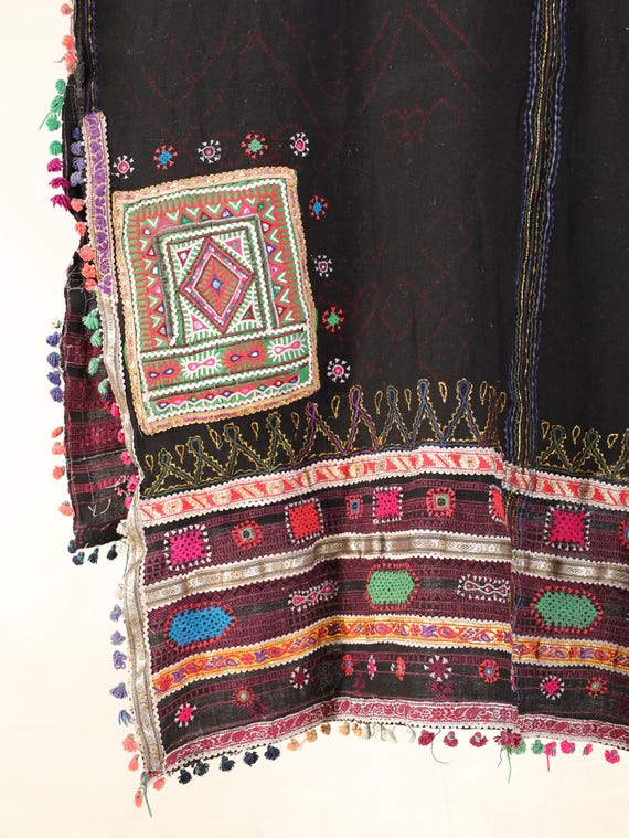 Exquisite Antique Rabari Shawl | Handwoven Vintage Textile | Traditional Indian Embroidery | Unique Home Decor or Gift Antique Shawl, Rabari