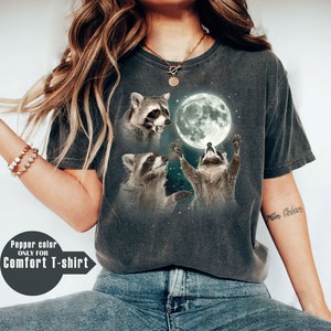 Three Raccoons howling at the Moon shirt sweatshirt tank top v-neck hoodie