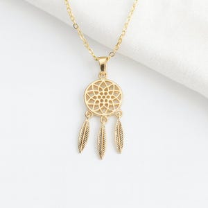 Collar atrapasueños, delicado collar dorado, collar con dije dorado, regalo de joyería boho para novia, collar ajustable, joyería boho
