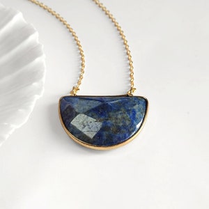 Blue gem necklace, chunky gemstone necklace, blue statement necklace, blue minimalist necklace, jewellery gift for women, crystal necklace