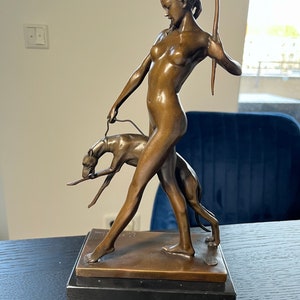 Bronze Bronzefigur Jagd Diana 32cm signiert Jugendstil Art Decor
