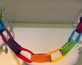 Yarn Paper Chain Garland Rainbow (made of yarn not paper)