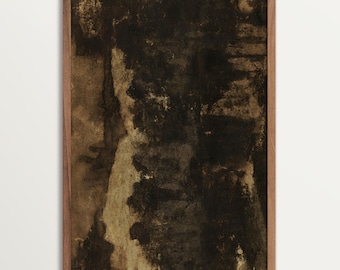 Könnte beinhalten: Abstrakter Kunstdruck in einem Holzrahmen. Das Kunstwerk zeigt eine dunkle, strukturierte Komposition mit Schattierungen von Schwarz, Braun und Beige. Das Stück hat eine Vintage-Ästhetik mit sichtbaren Pinselstrichen und einem Used-Look.