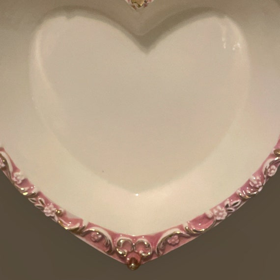 Vintage heart shaped detailed crown jewelry trink… - image 4