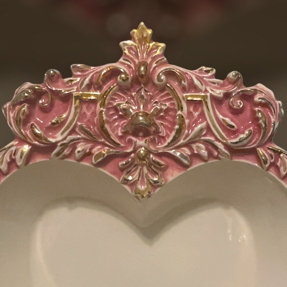 Vintage heart shaped detailed crown jewelry trink… - image 3