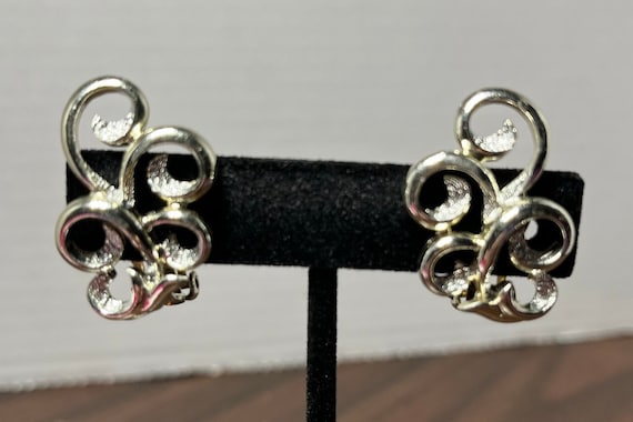 Vintage KRAMER clip earrings ear climber silver t… - image 1