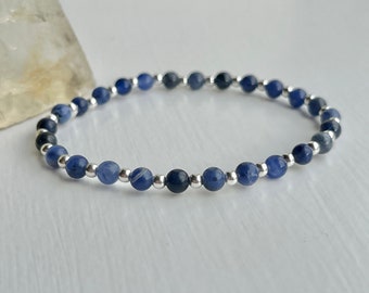 Dainty Sodalite Bracelet, Blue Gemstone Jewellery, Anxiety Bracelet, Crystal Healing, Throat Chakra, Communication Bracelet