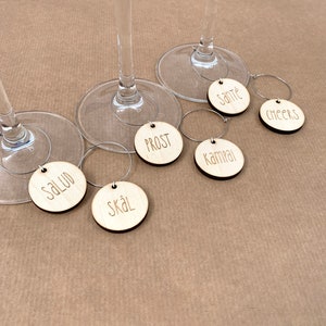 26 Marqueurs De Verre à Vin Avec Lettres A-Z - Breloques émaillées + Anneaux - Pour Fêtes, Réunions, éviter Les Confusions