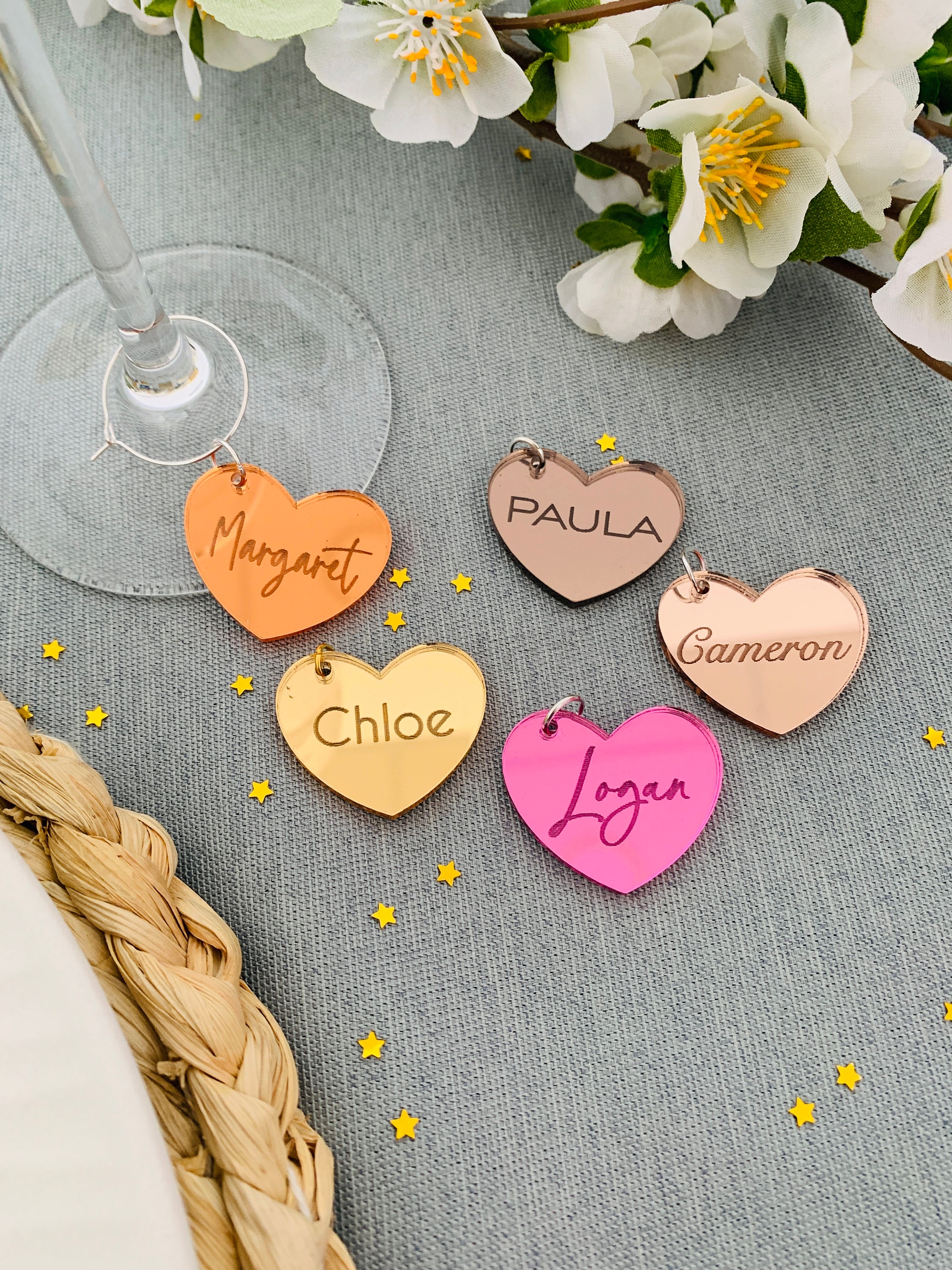30 Ciondoli Portabevande A Forma Di Cuore In Acrilico Dorato - Segnaposto Per Bicchieri Da Vino - Decorazioni Fai Da Te Per Matrimoni E Feste - 2