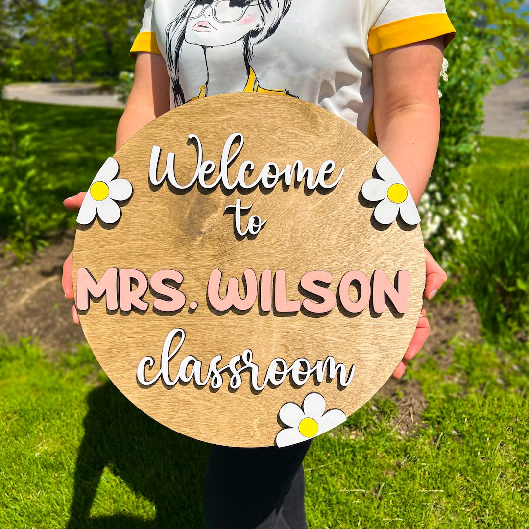 Personalized Wooden Teacher Classroom Door Sign – Round Name Hanger ...