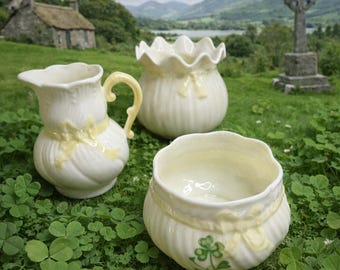 Vintage Creamware Bow Accent Vanity Set / Cottage Chic Decor / Creamer Sugar Bowl Vase Trio