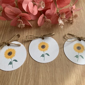 Square/Round Sunflower gift tags with jute string/ Present labels/ Birthday tags/ Floral tags