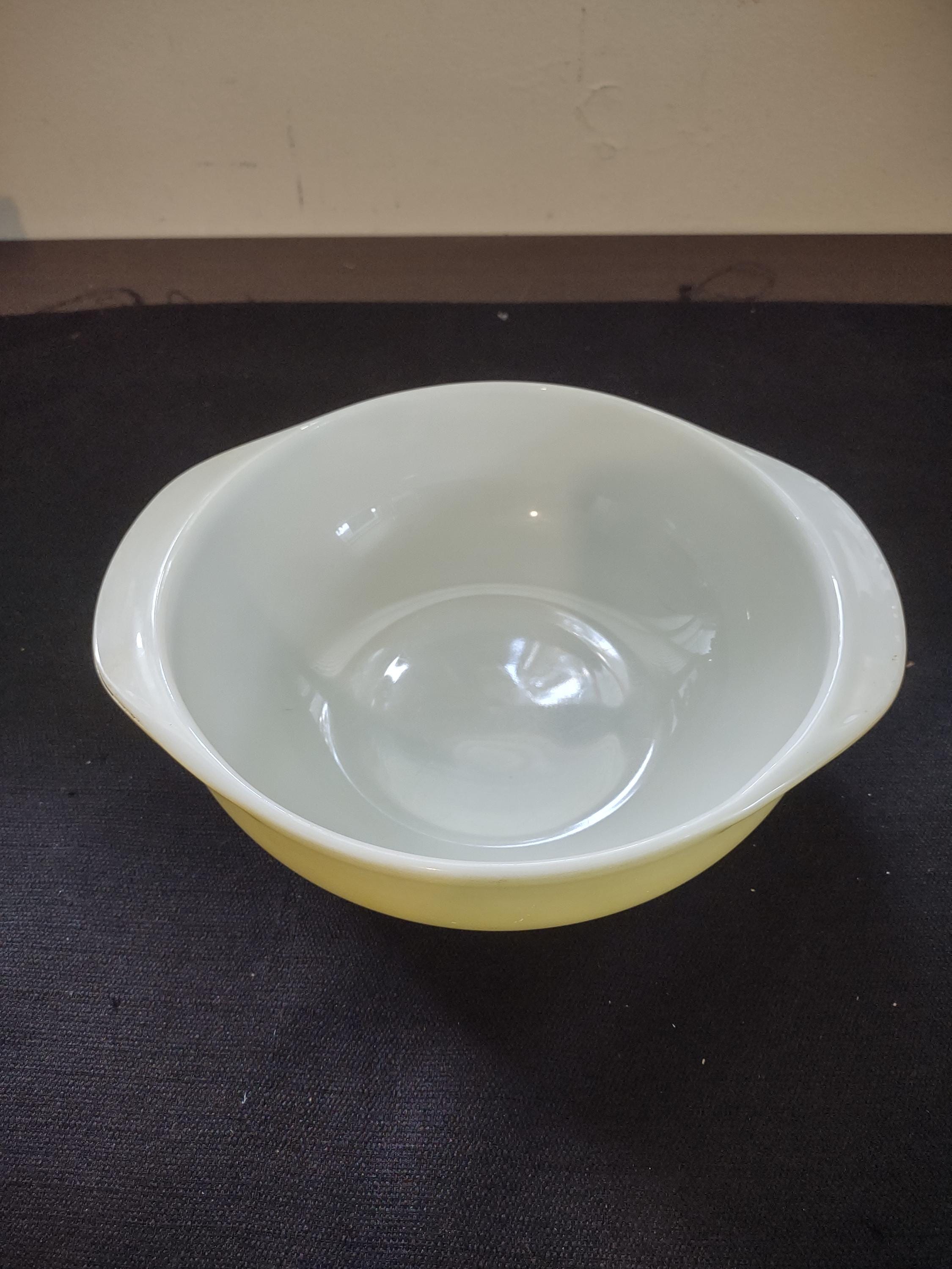 Pyrex Pale Yellow 2qt. Casserole Dish With Handles - Etsy