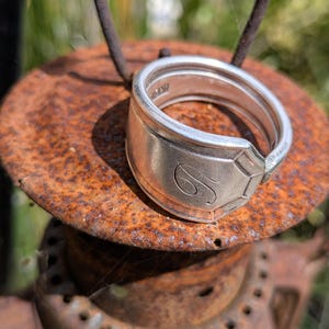 Engraved Letter R Spoon Ring Silver Plated EPNS Sheffield