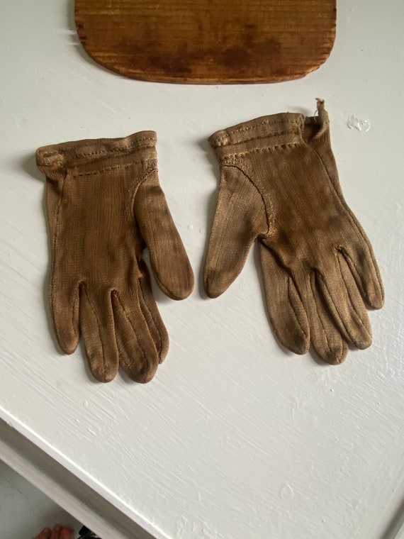 Antique Silk Children’s Gloves-1800’s - image 2