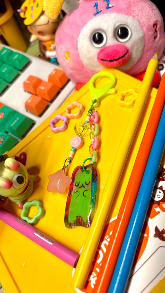 Green Bun Dangly Keychain (shrink plastic)