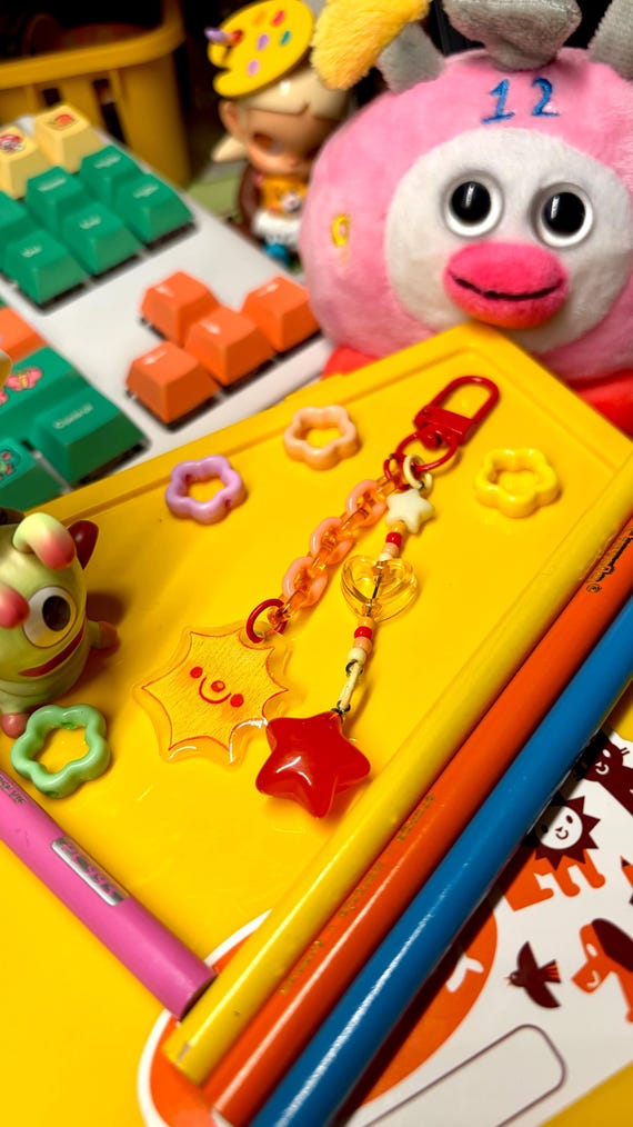 Sunny Dangly Keychain (shrink plastic)