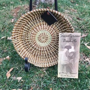Sweetgrass Bread Fanner 14”| Charleston Basket| Fruit Basket| Sweetgrass Basket| Rice Fanner| Bread Basket| Gullah Basket| TooHaveAndTooHold