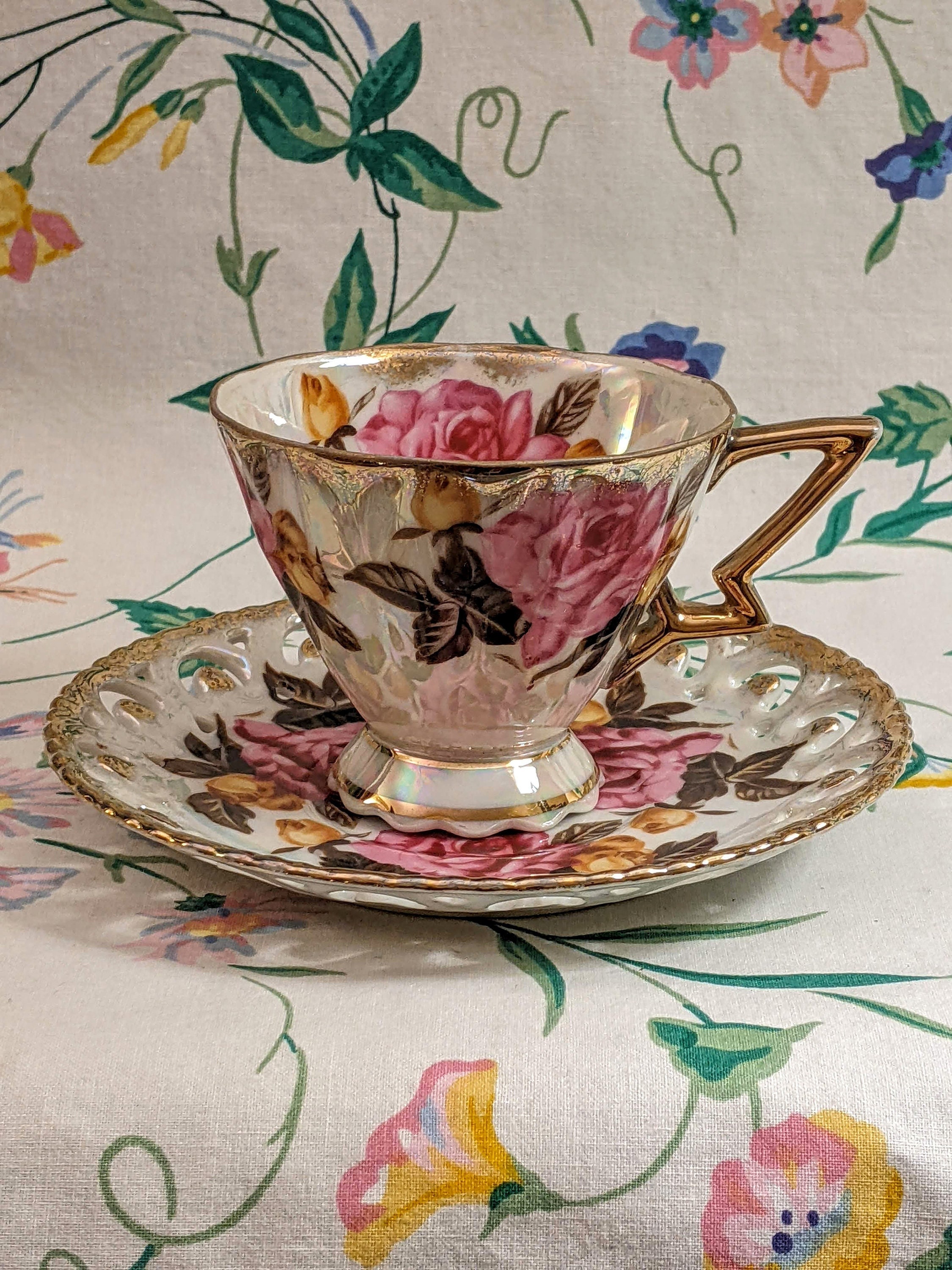 Lustre Spectaculaire Mi-Siècle Royal Sealy Japan Rose Tasse à Thé Vintage et Soucoupe