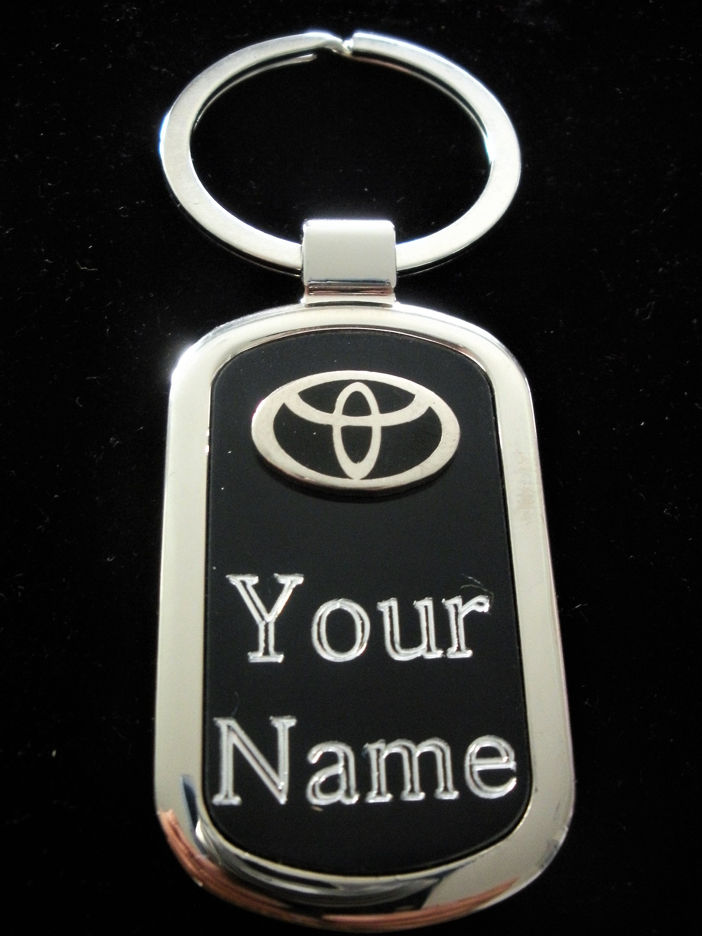 Kaufe 2 Stück weiße Toyota-Schlüsselanhänger-Abdeckung, grüne  Tacoma-Schlüsselanhänger-Abdeckung, Toyota-Schlüsselanhänger für Toyota