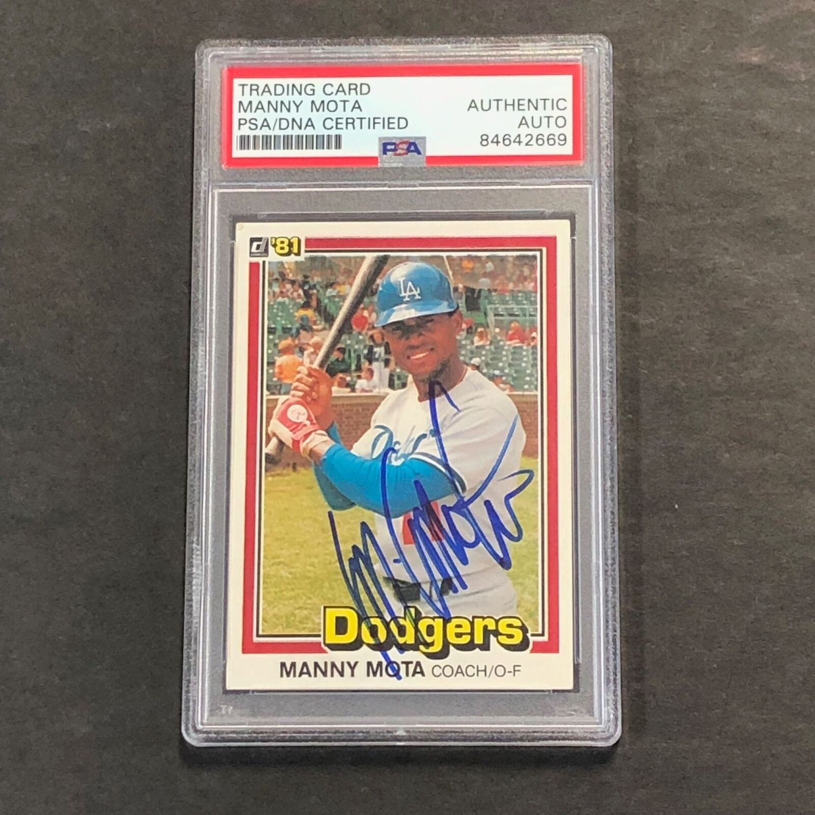 1981 Donruss 299 Manny Mota Signed Card Psa Slabbed Auto 