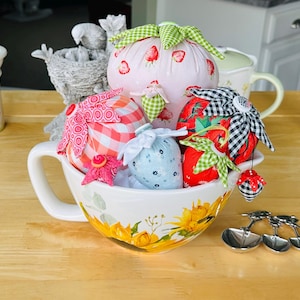 Handmade 5” Black & White Check Juneberry Pincushion and Emery Filled Emeryberry for Sharpening Pins and Needles.  Made To Order Sewing Gift